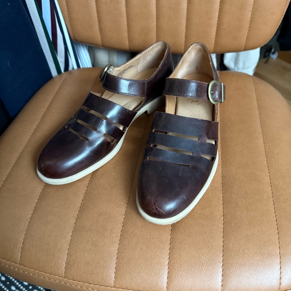 Brown Brown Leather Fisherman Sandals